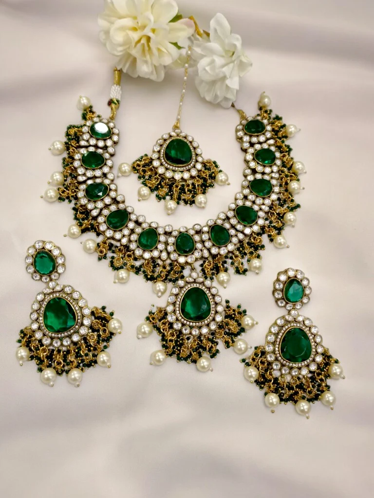 GREEN_PRARTHNA_JEWELLERY_SET_1